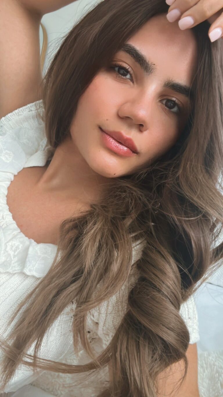 Gabriela Mejia: Influencer Dominicana Cuerpo Y Mirada De Bellaca